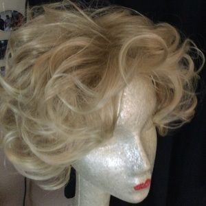 Mixed Blonde Wig